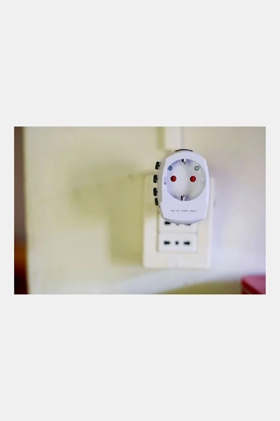 Pro World Travel Adapter. With Ground Plugs 7.0 Amp, Wereldstekker 5 Pro World Travel Adapter. With Ground Plugs 7.0 Amp, Wereldstekker - Afbeelding 5