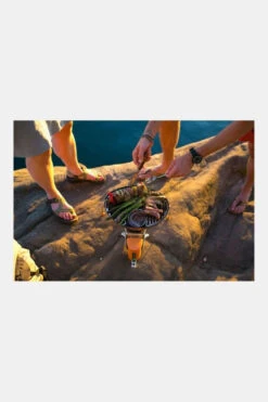 Biolite Campstove Portable Grill 11 Biolite Campstove Portable Grill -NL Kampeeruitrusting Verkoop 2024 mecde10004 8989 09 nl